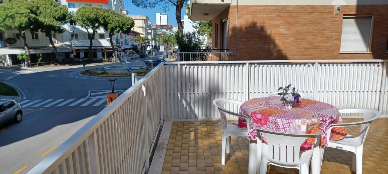 Casa Bivi - Apartments With 1 And 2 Bedrooms - Click Here For More Availabilities Lignano Sabbiadoro Buitenkant foto