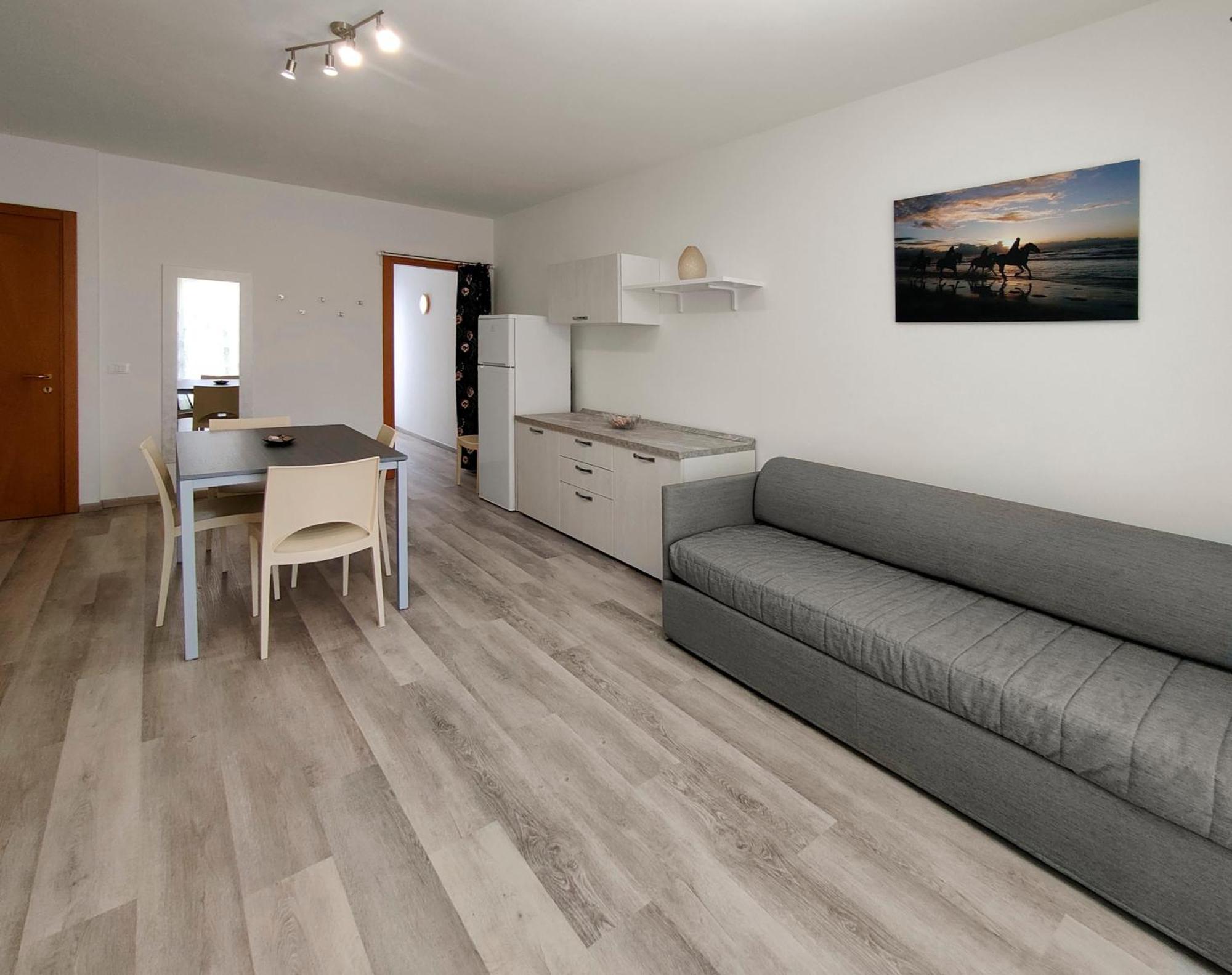 Casa Bivi - Apartments With 1 And 2 Bedrooms - Click Here For More Availabilities Lignano Sabbiadoro Buitenkant foto