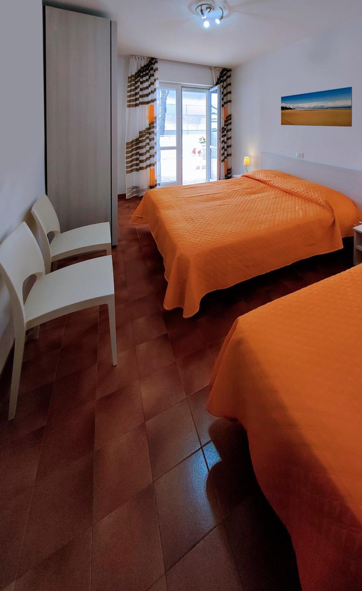 Casa Bivi - Apartments With 1 And 2 Bedrooms - Click Here For More Availabilities Lignano Sabbiadoro Buitenkant foto