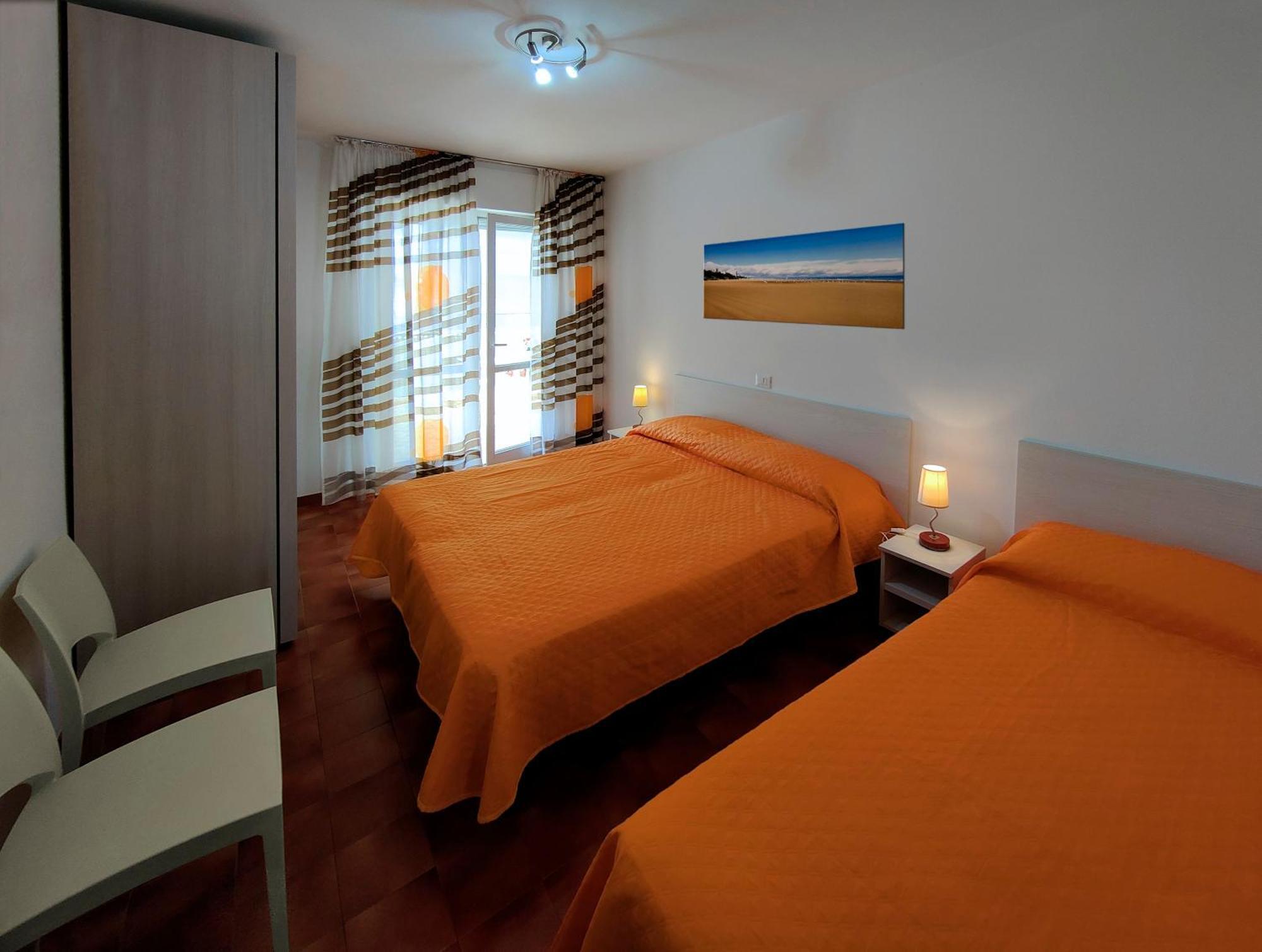 Casa Bivi - Apartments With 1 And 2 Bedrooms - Click Here For More Availabilities Lignano Sabbiadoro Buitenkant foto