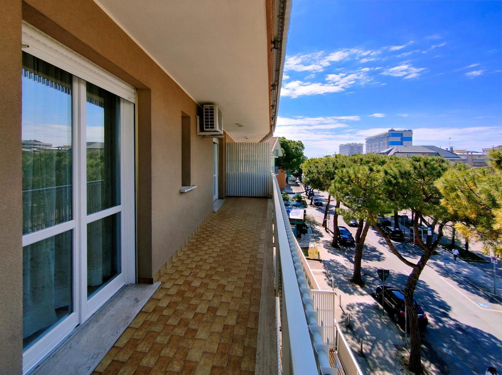Casa Bivi - Apartments With 1 And 2 Bedrooms - Click Here For More Availabilities Lignano Sabbiadoro Buitenkant foto