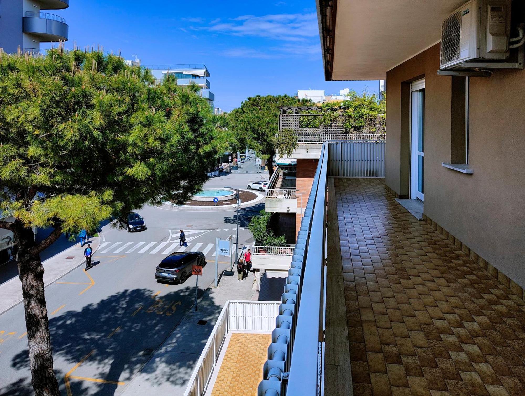 Casa Bivi - Apartments With 1 And 2 Bedrooms - Click Here For More Availabilities Lignano Sabbiadoro Buitenkant foto
